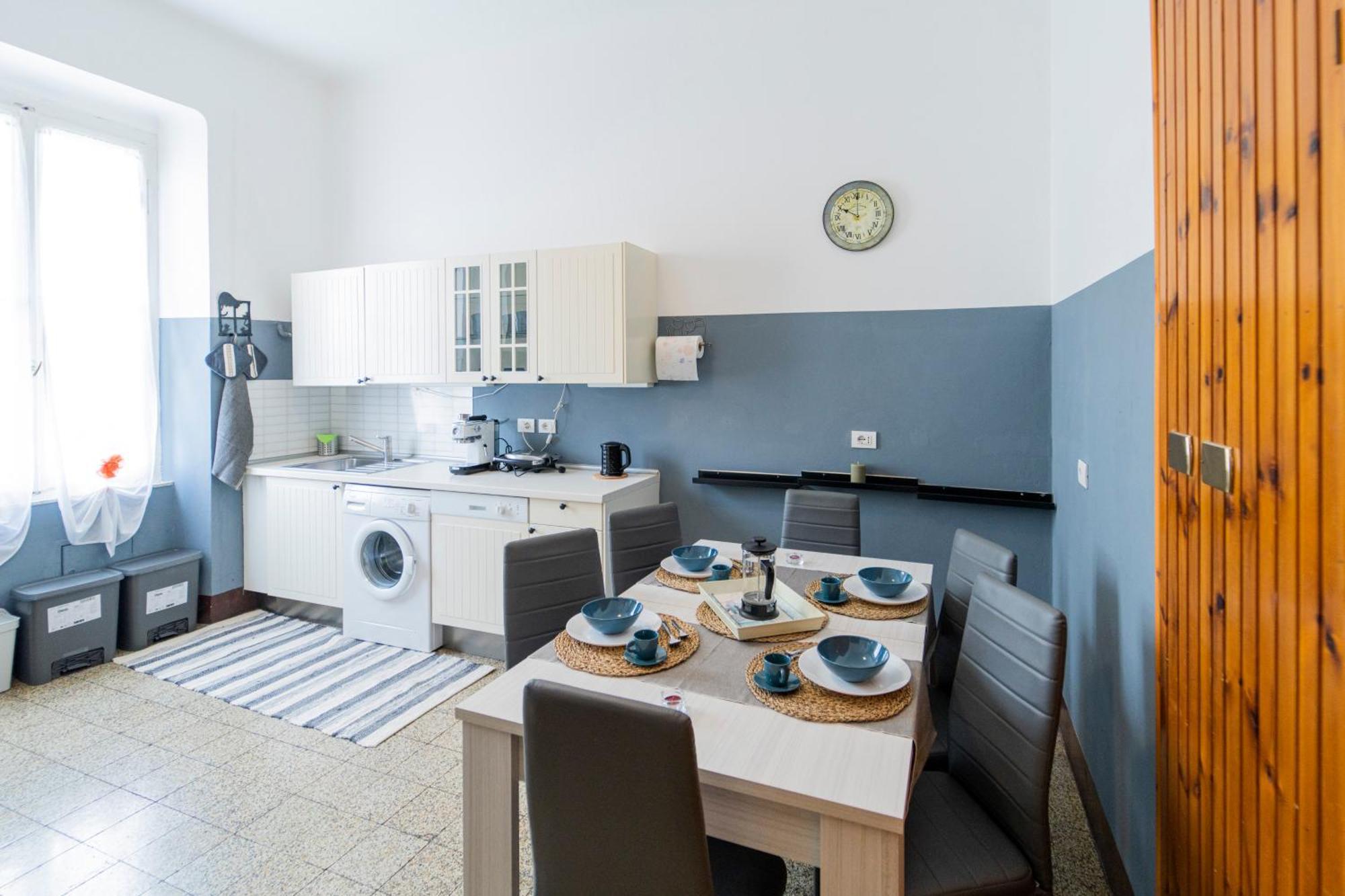Casa Marina: A Due Passi Dal Mare Apartamento Levanto Exterior foto